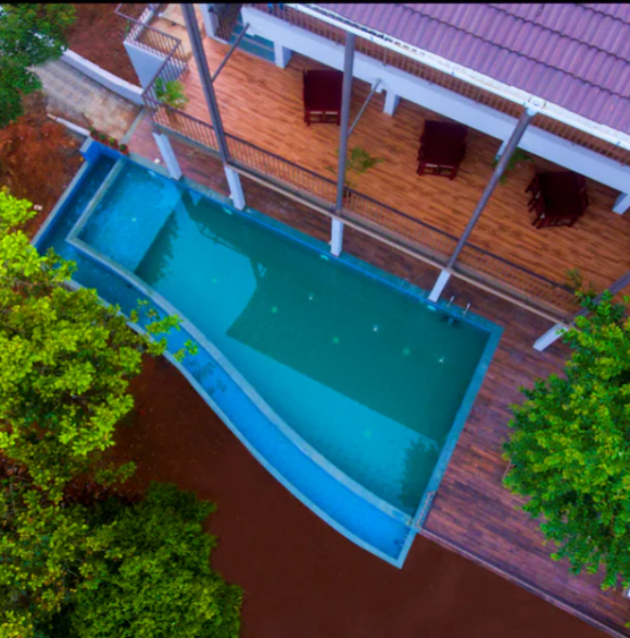 Abad Brookside Lakkidi