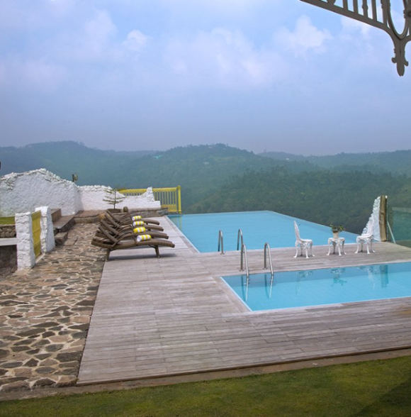 Hills and Hues Resorts Thekkady