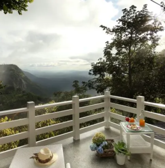 Hills and Hues Resorts Thekkady