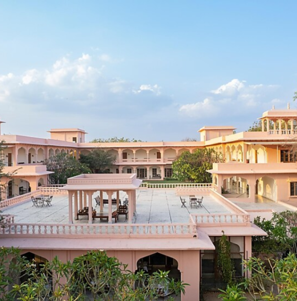 Hotel Dev Vilas