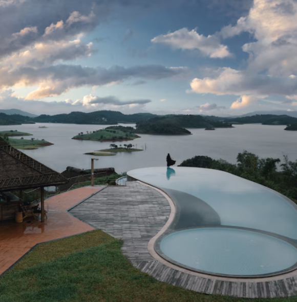 Mountain Shadow Resort
