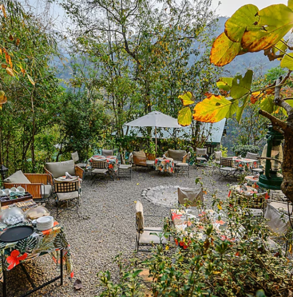 Neemrana's Glasshouse on The Ganges