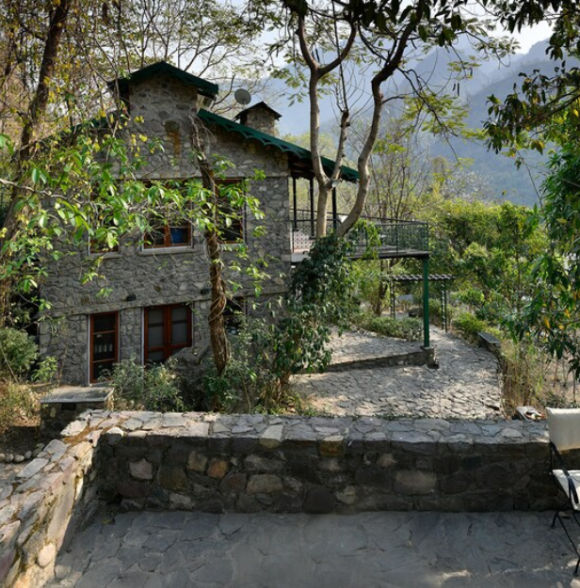 Neemrana's Glasshouse on The Ganges
