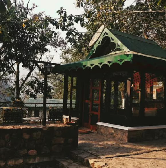 Neemrana's Glasshouse on The Ganges