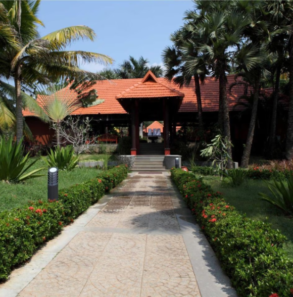 Poovar Island Resort