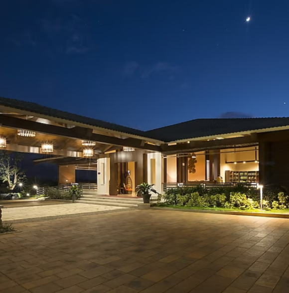 Purple Palms Resort & Spa
