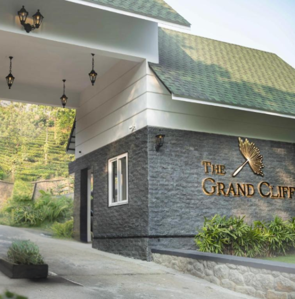The Grand Cliff Resort