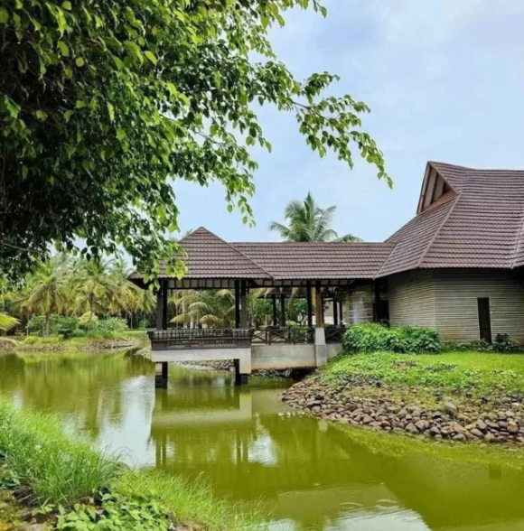 The LaLiT Resort & Spa Bekal