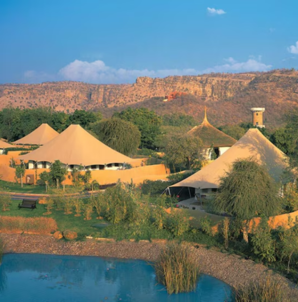 The Oberoi Vanyavilas Wildlife Resort