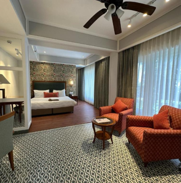 WelcomHeritage Kasmanda Palace