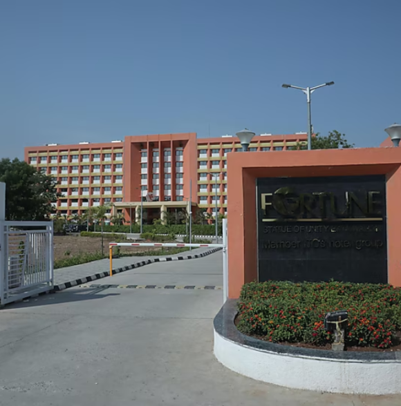 Fortune Statue of unity