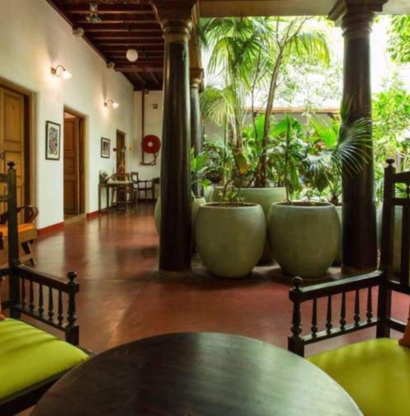 Maison Perumal Hotel & Restaurant