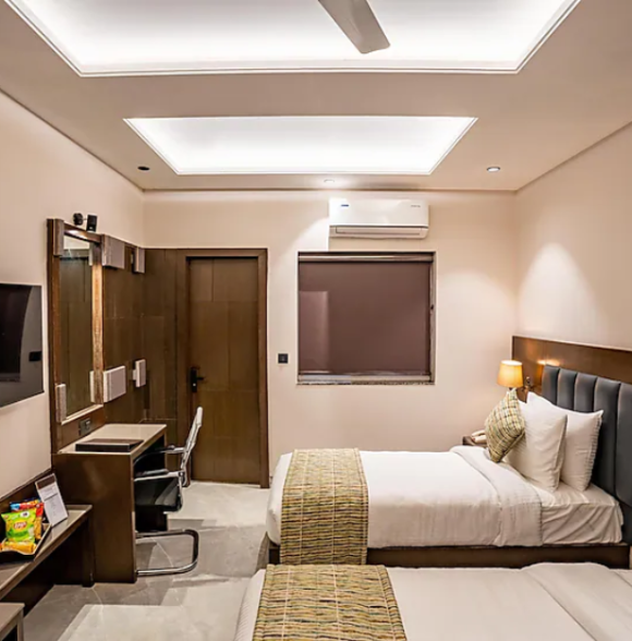 Regenta Place, Raaj