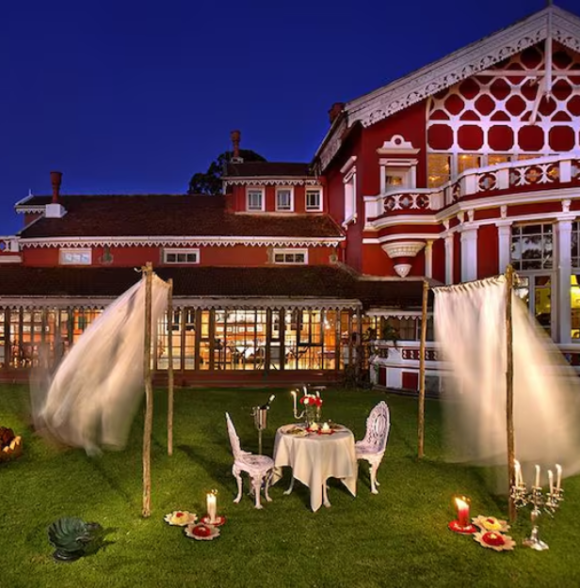 WelcomHeritage Fernhills Royal Palace